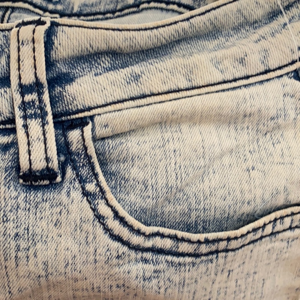 Jeans - Picture 4 of 4